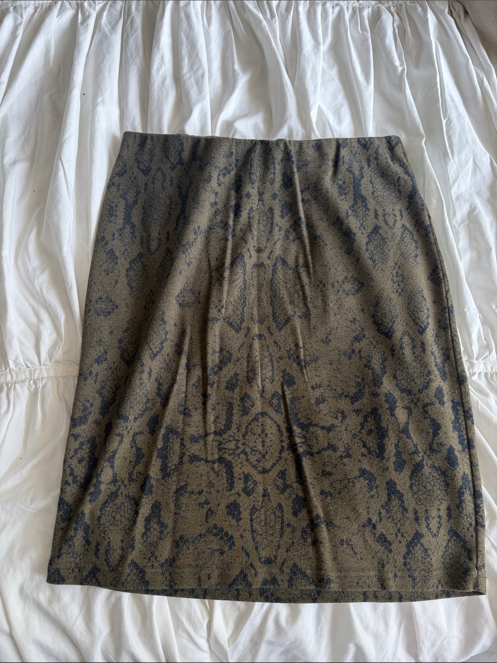 SO Olive and Black Snake-Print Pencil Skirt